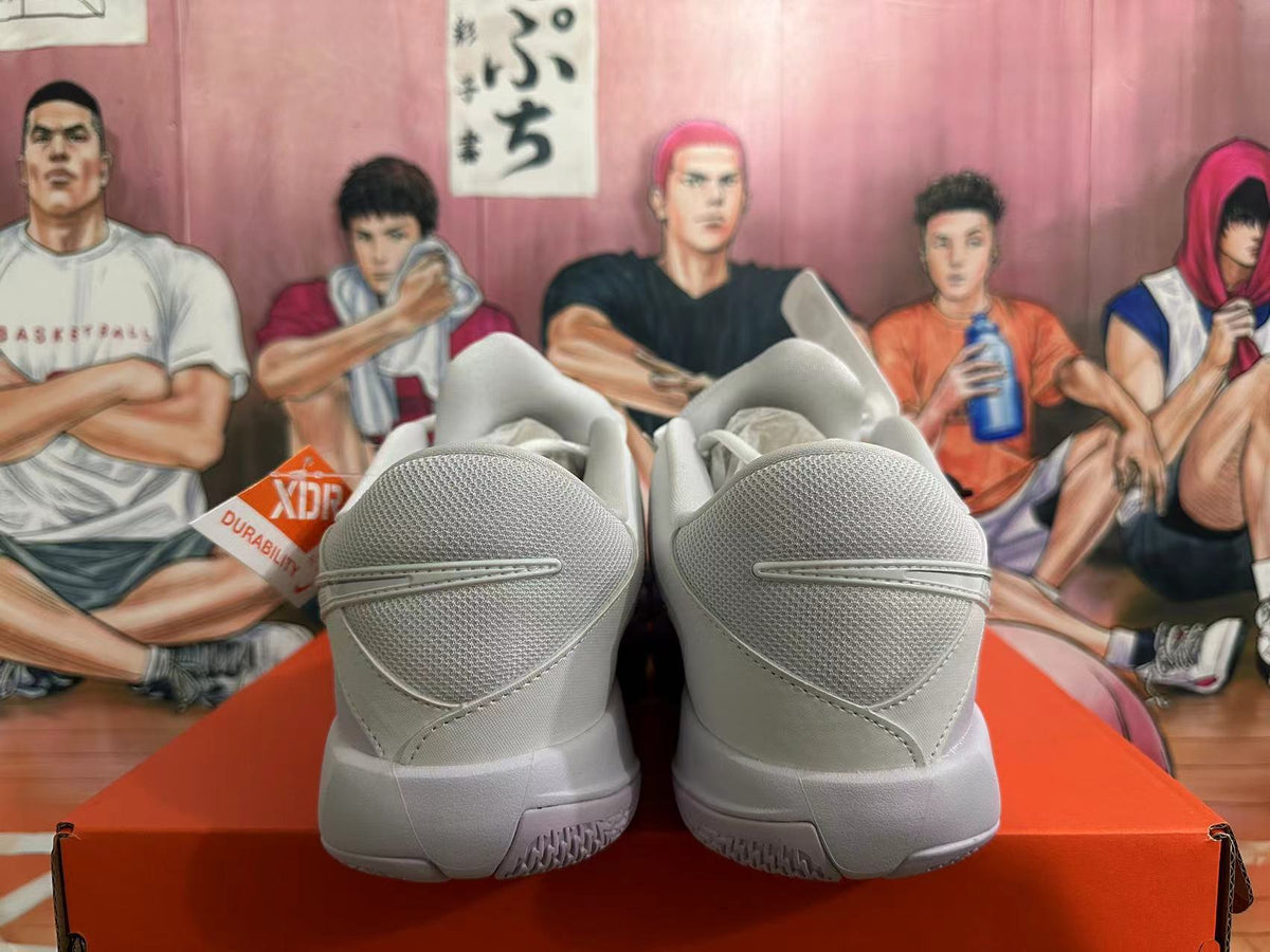 Nike Basketball Shoes in White and Purple