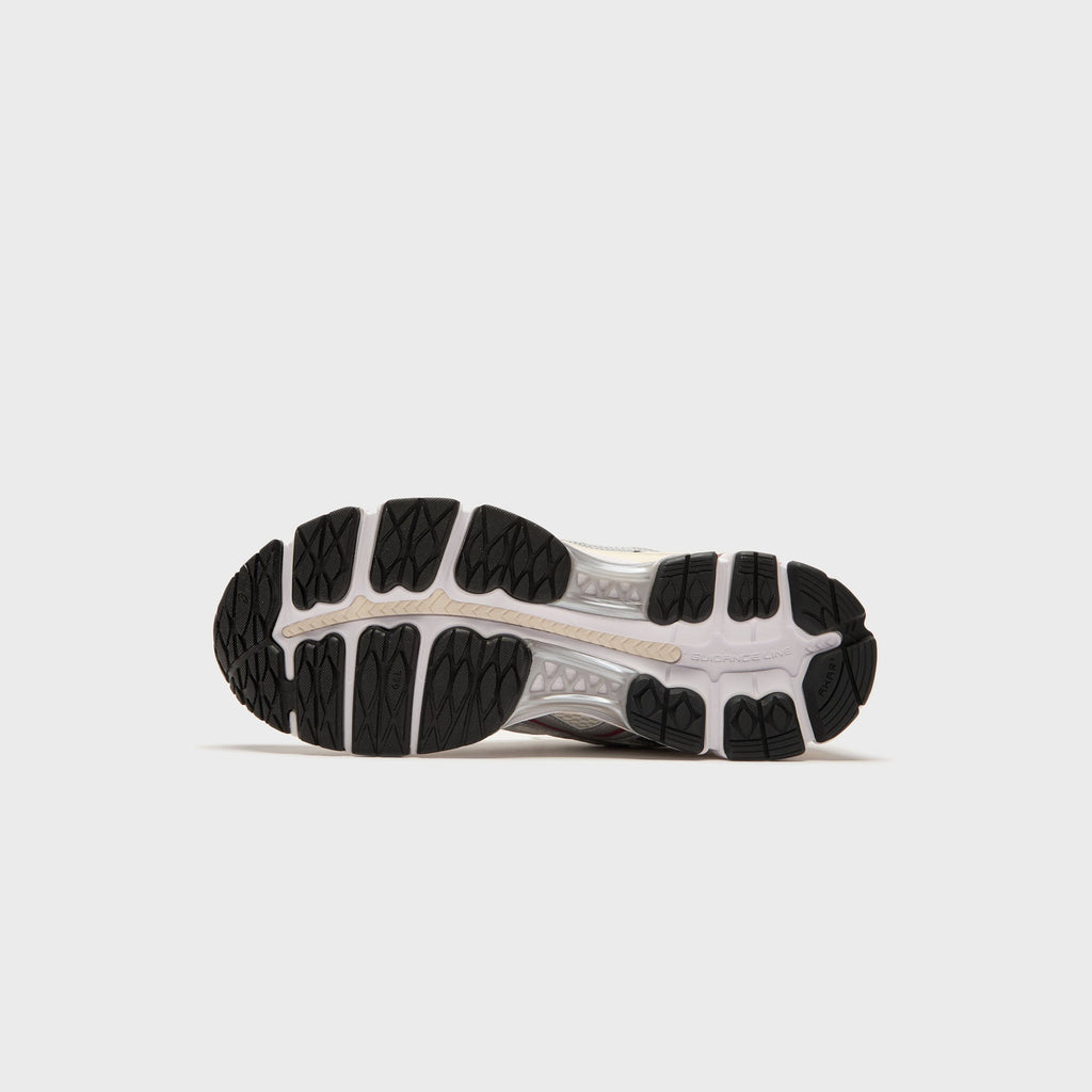 ASICS GEL-KAYANO® 12.1 - Cream / Pure Silver