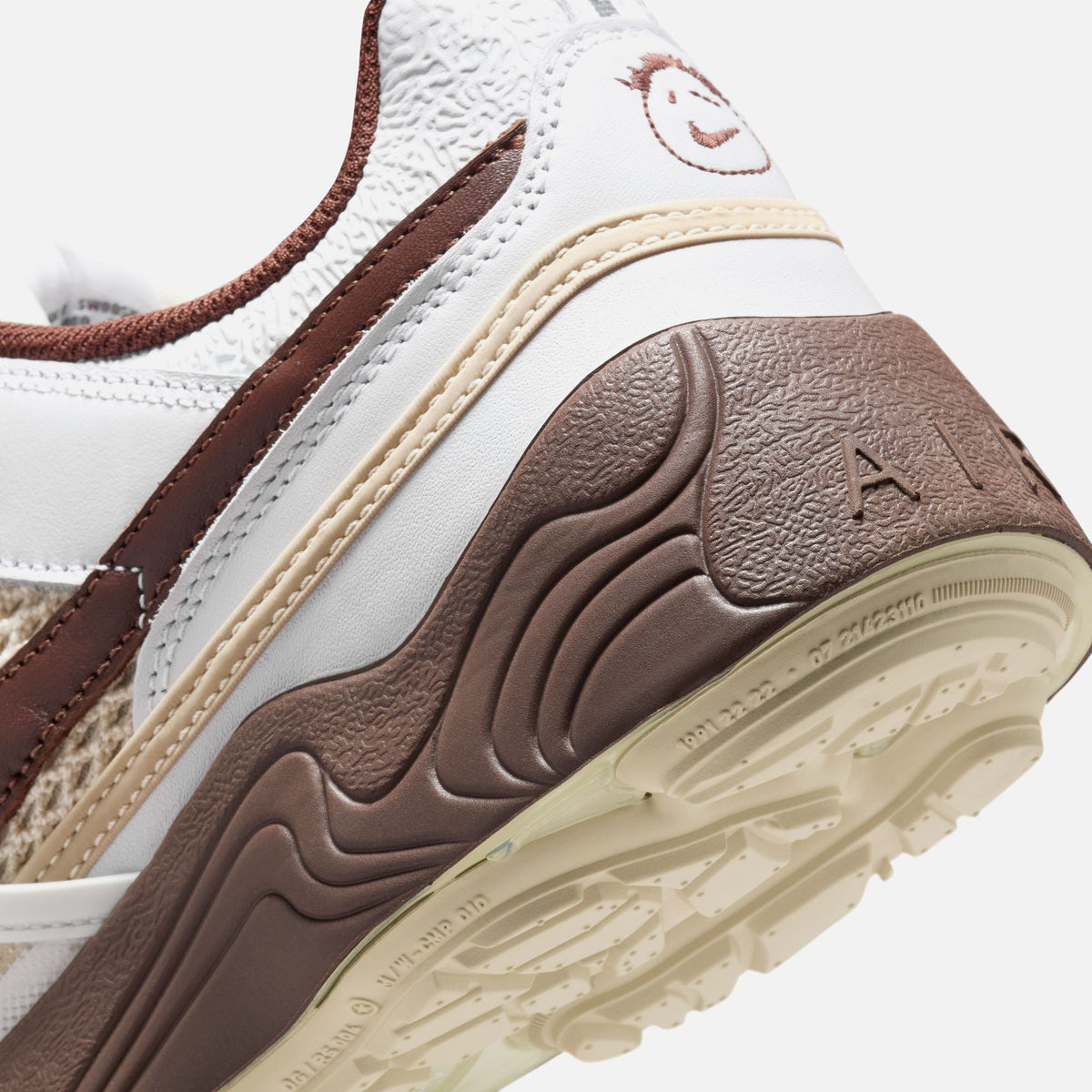 Nike x Travis Scott Jumpman Jack Zoom Field Jaxx - White / Light Chocolate