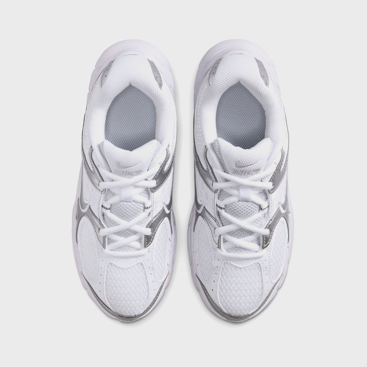 Nike GS V5 Rnr - White / Metallic Silver / Pure Platinum