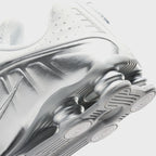 Nike Shox R4 SE - Metallic Silver / White / Off-White