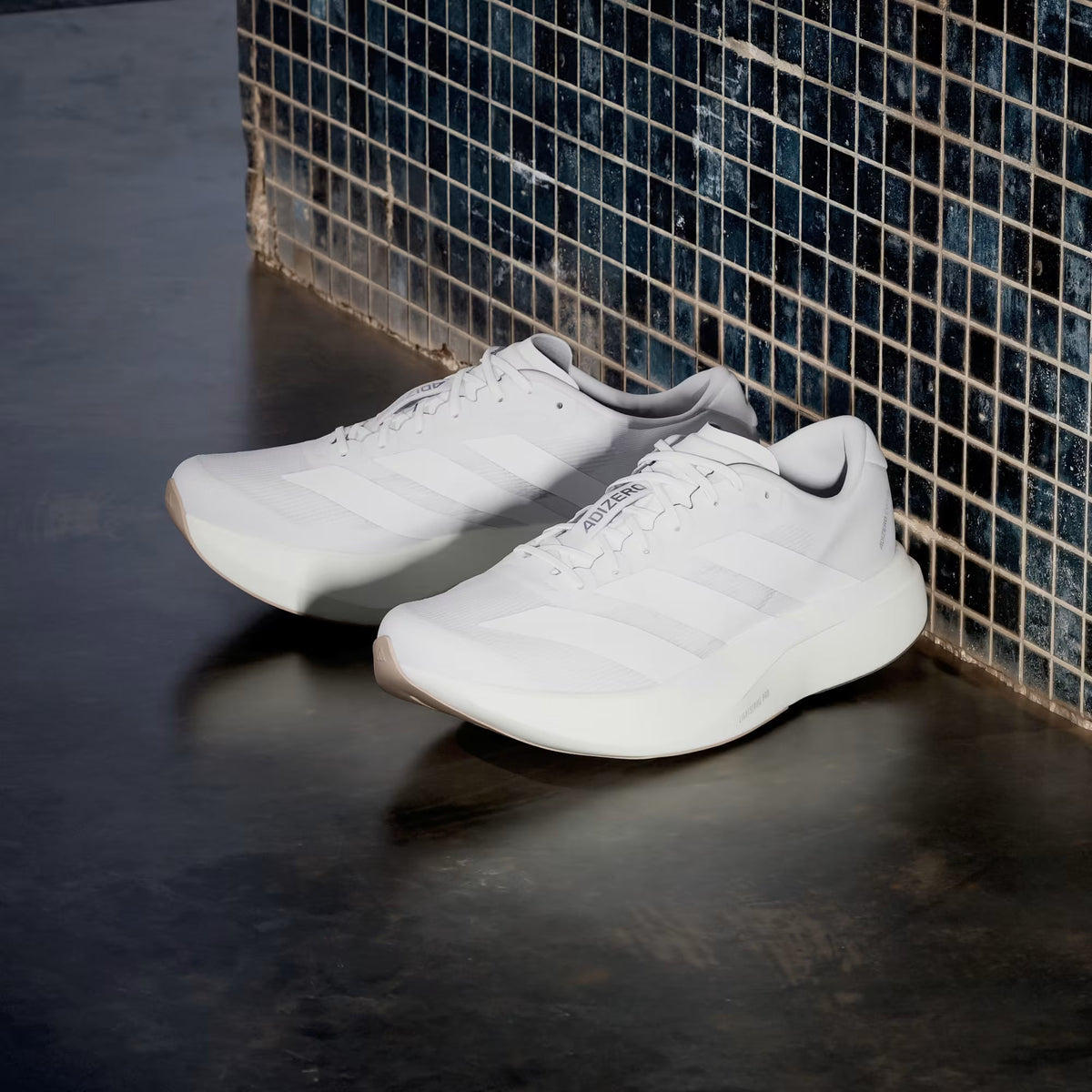 Men's Adidas Adizero Evo SL - Cloud White/Warm Sandstone