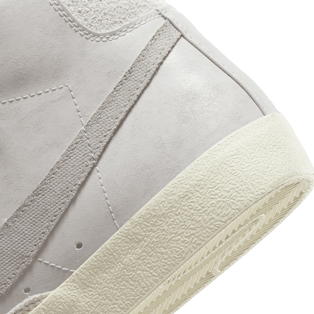 Nike Blazer Mid '77 PRM