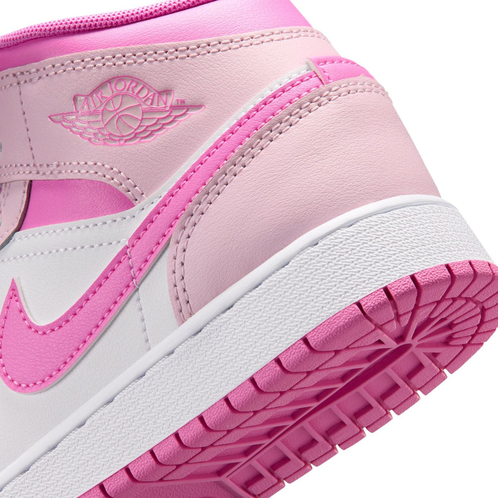AJ 1 Mid -Youth