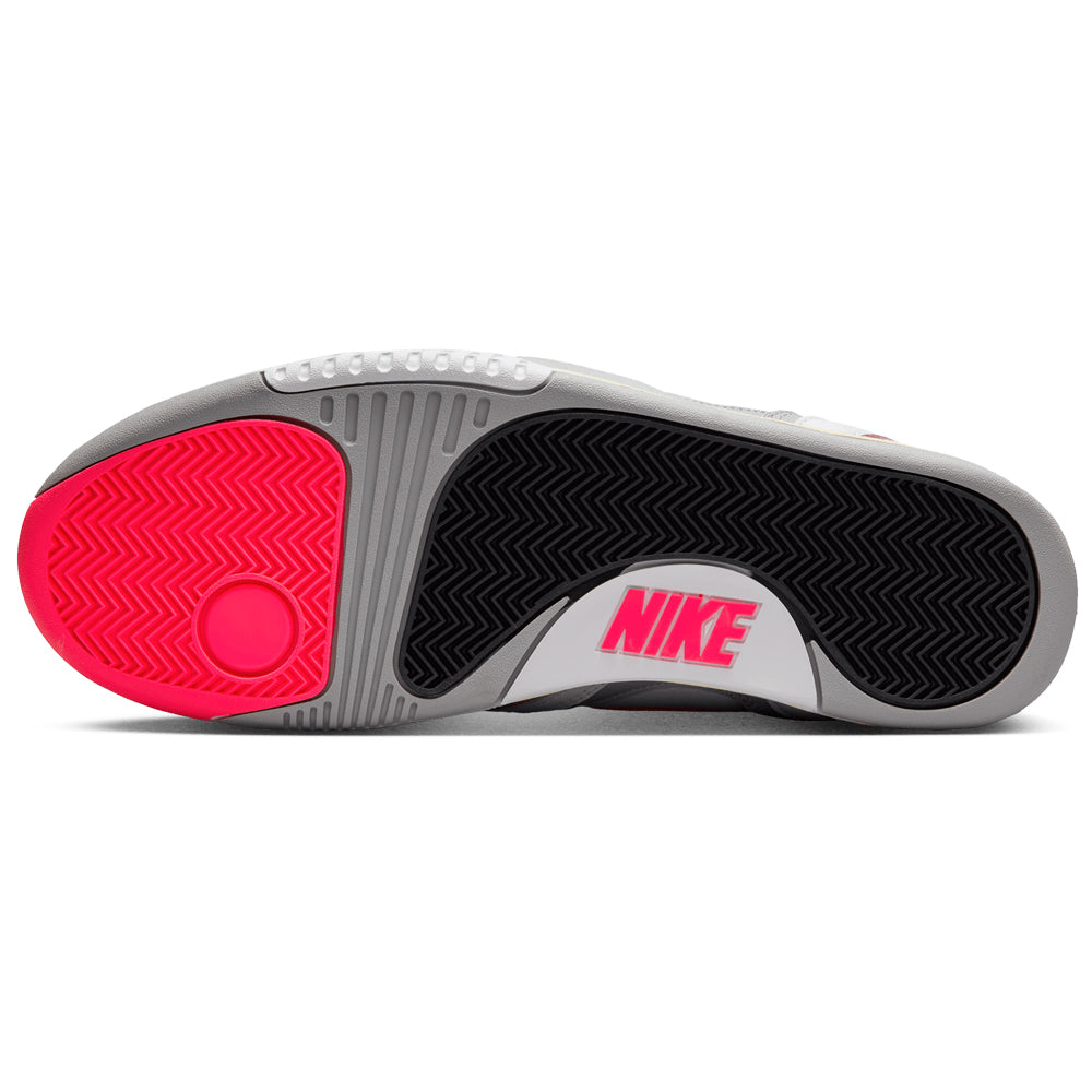 Nike Air Tech Challenge 2