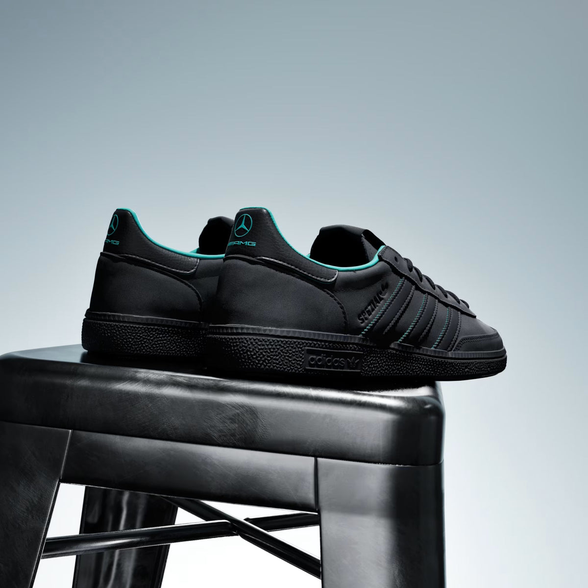Men's Adidas Handball Spezial Mercedes - Core Black / Core Black / Semi Mint Rush