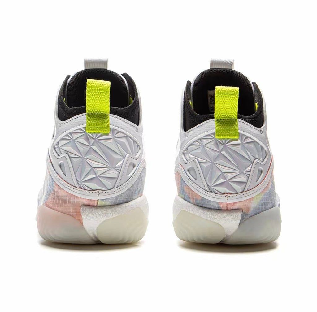 LiNing Yushuai 19 ‘White’