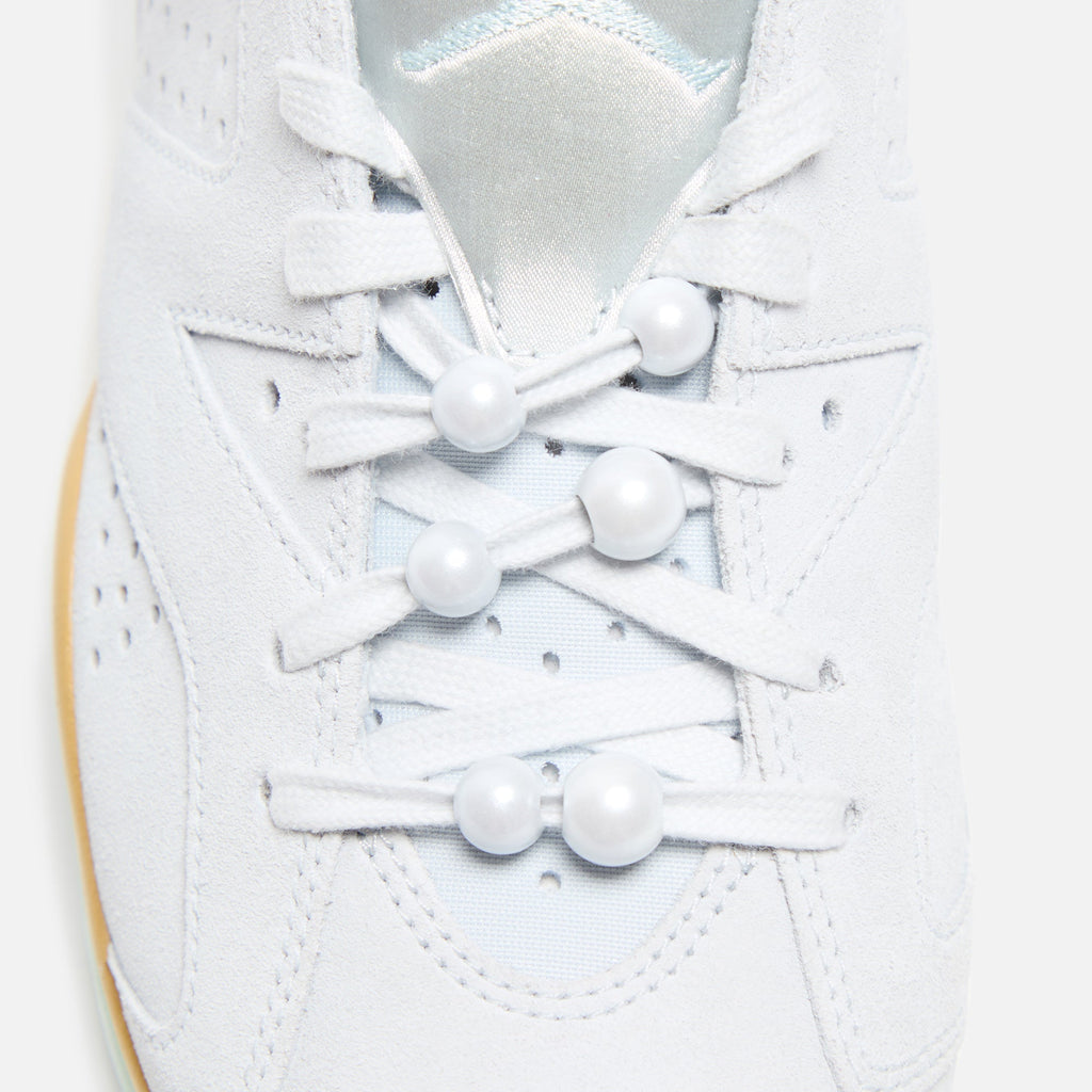 WMNS Air Jordan 6 Retro - Pure Platinum / Metallic Gold / Coconut Milk / Glacier Blue