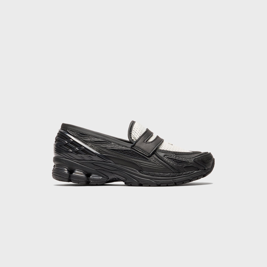 New Balance 1906L - Black / Angora