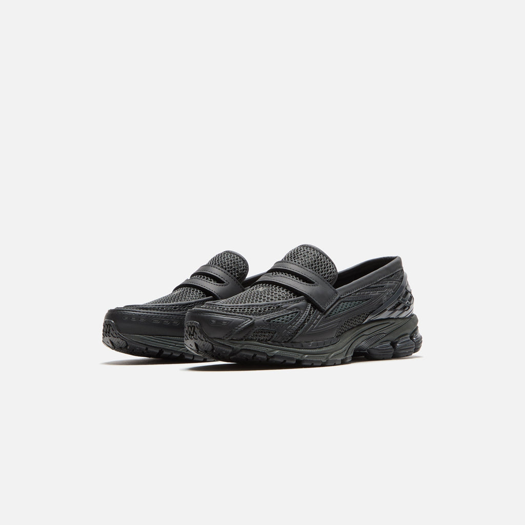 New Balance 1906L - Black / Blacktop / Phantom