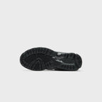 New Balance 2002R - Black / Silver Metallic