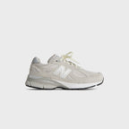 Kith & New Balance Made in USA 990v3 - Hallow