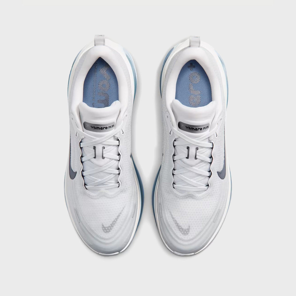 Nike Vomero Plus - Off-White / Grey Fog / Thunderstorm / Obsidian