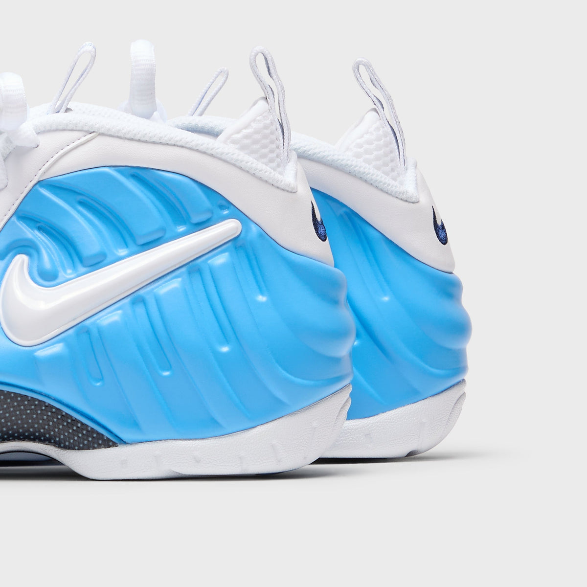 Nike Air Foamposite Pro - University Blue / White / Midnight Navy