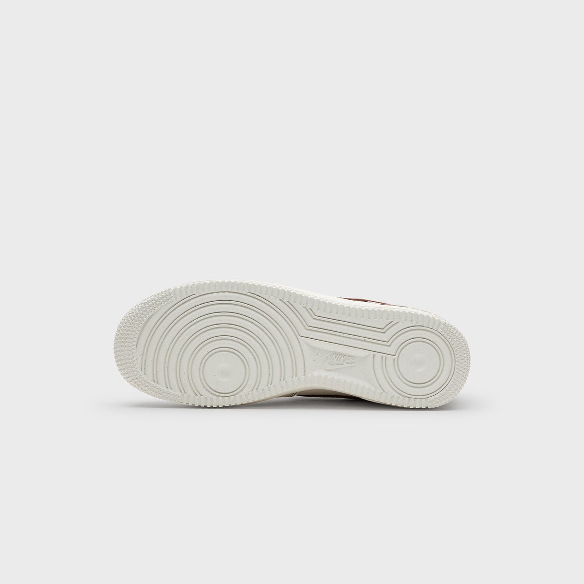 Nike Air Force 1 '07 LV8 - Ivory / Saddle Brown