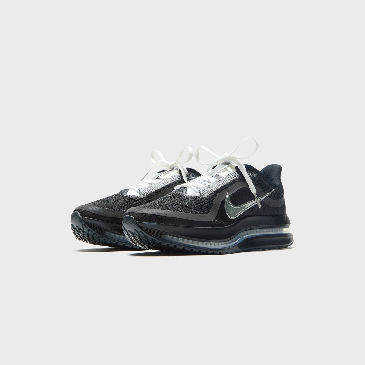 Nike Pegasus Premium SP - Black / Metallic Silver / White
