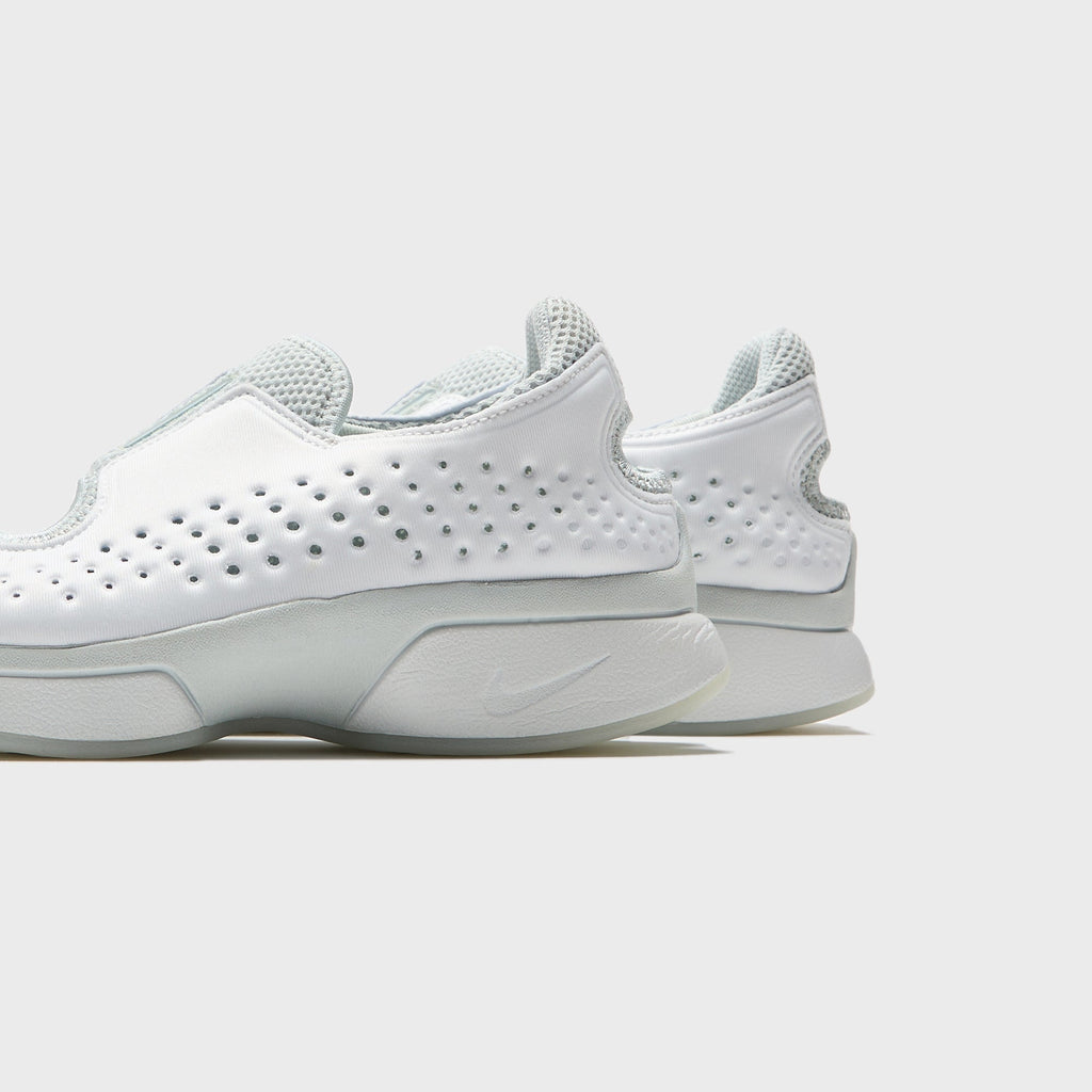 Nike WMNS Rift 2 - Summit White / Swan