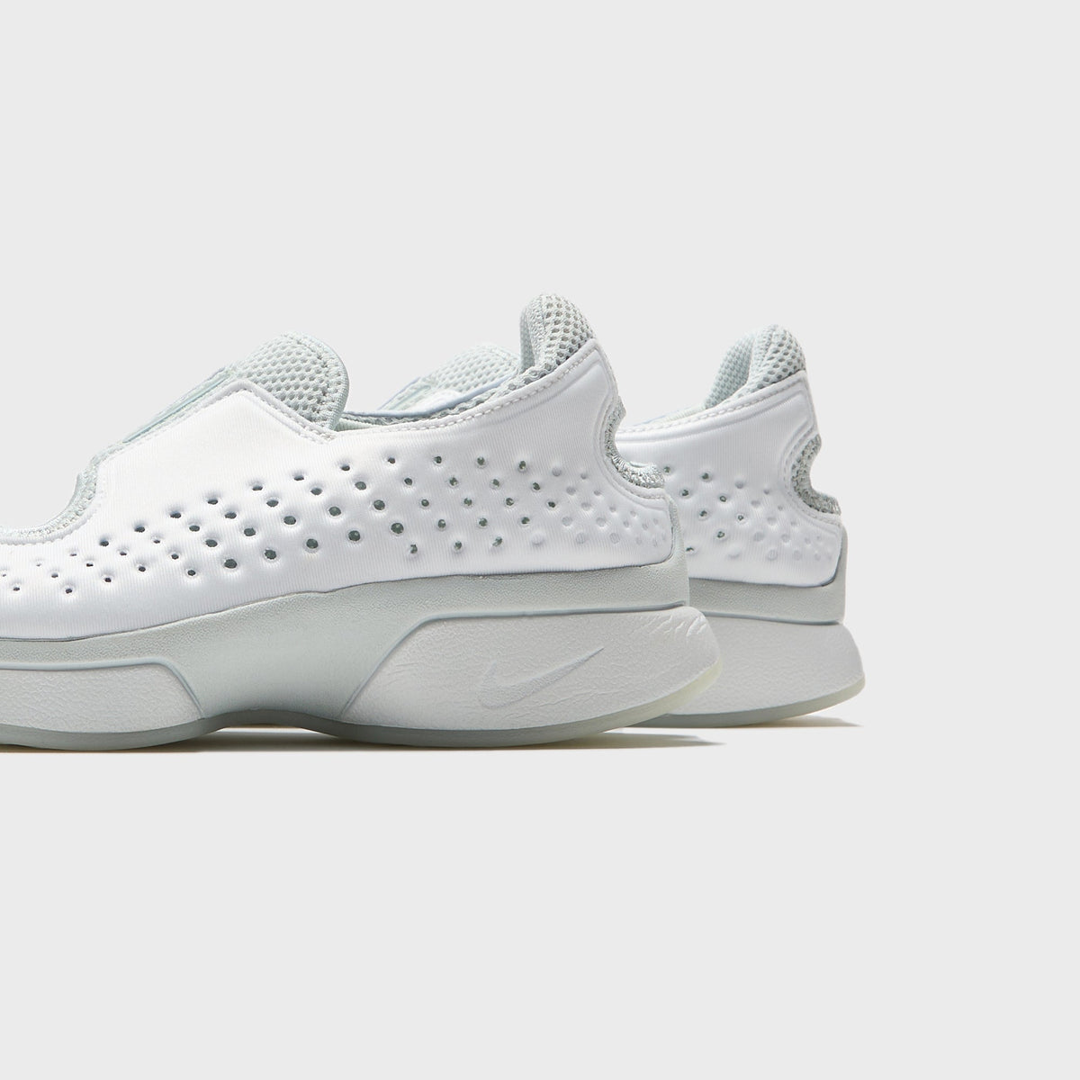 Nike WMNS Rift 2 - Summit White / Swan