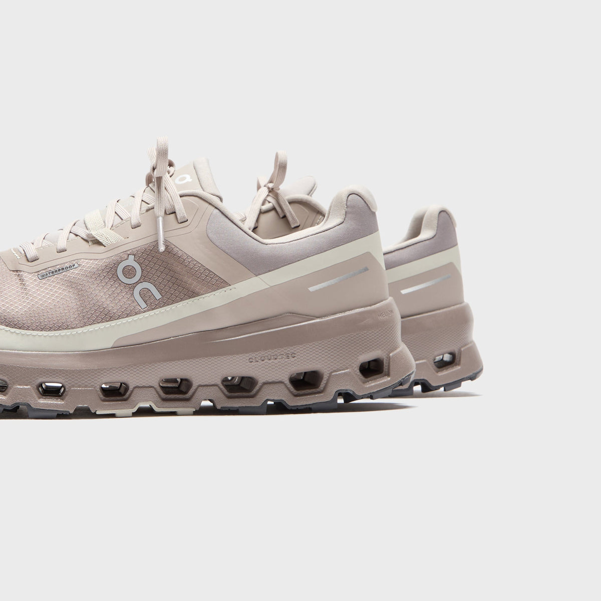 On Running Cloudvista 2 Waterproof - Fog / Cinder