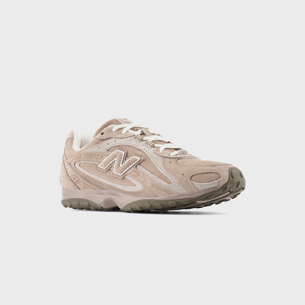 New Balance 204L - Mushroom / Arid Stone