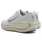 Vomero Plus - Platinum Tint/Reflect Silver/Grey Fog