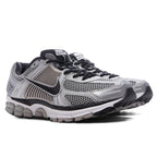 Zoom Vomero 5 - Metallic Silver/Black/College Grey