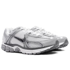 Zoom Vomero 5 - Summit White/Metallic silver