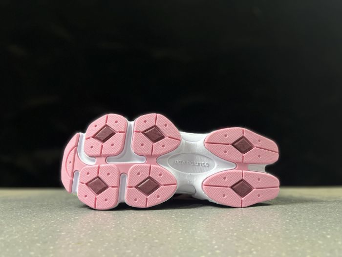 New Balance U9060BVU Pink Sneakers