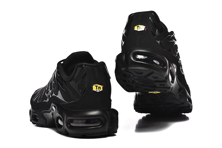 Nike Air Max Plus All Black Sneakers