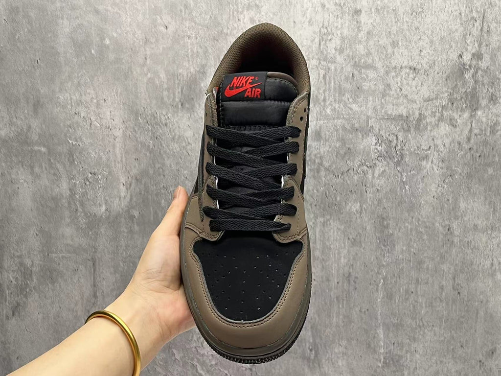 Jordan 1 Low Travis Scott Black Mocha Sneakers