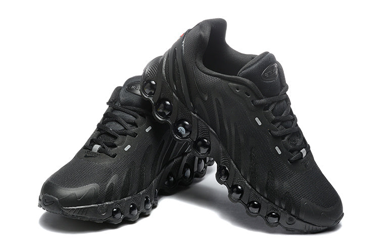 Nike Air Max Black Low-Top Sneakers