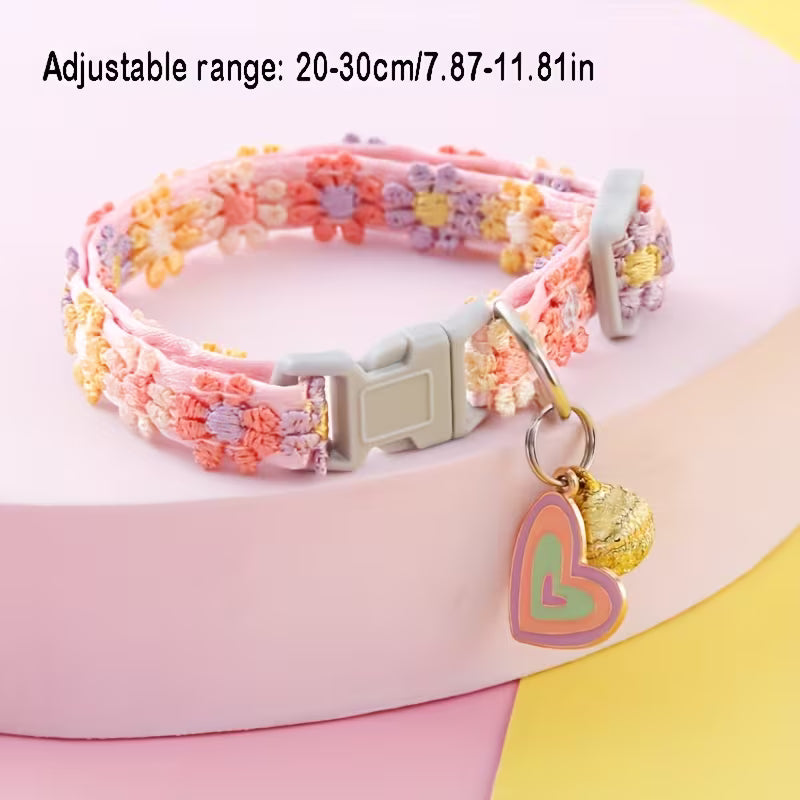 Lace Pet Collar with Pendant – Adjustable Elegant Collar for Small Cats & Dogs