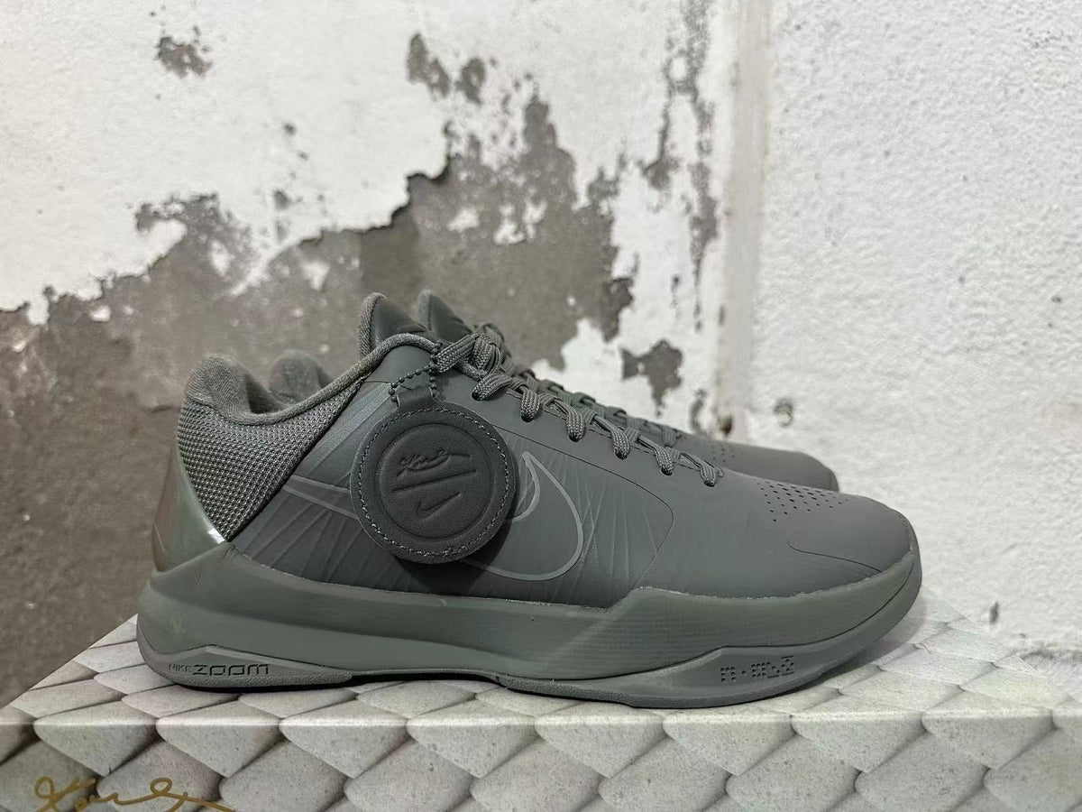 Nike Kobe 5 FTB Basketball Shoes in Dark Gray