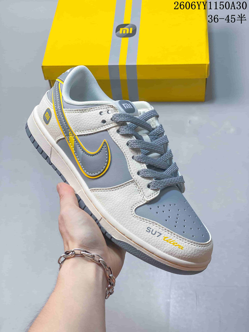 Nike SB Dunk Low Sneaker in Grey, White and Yellow