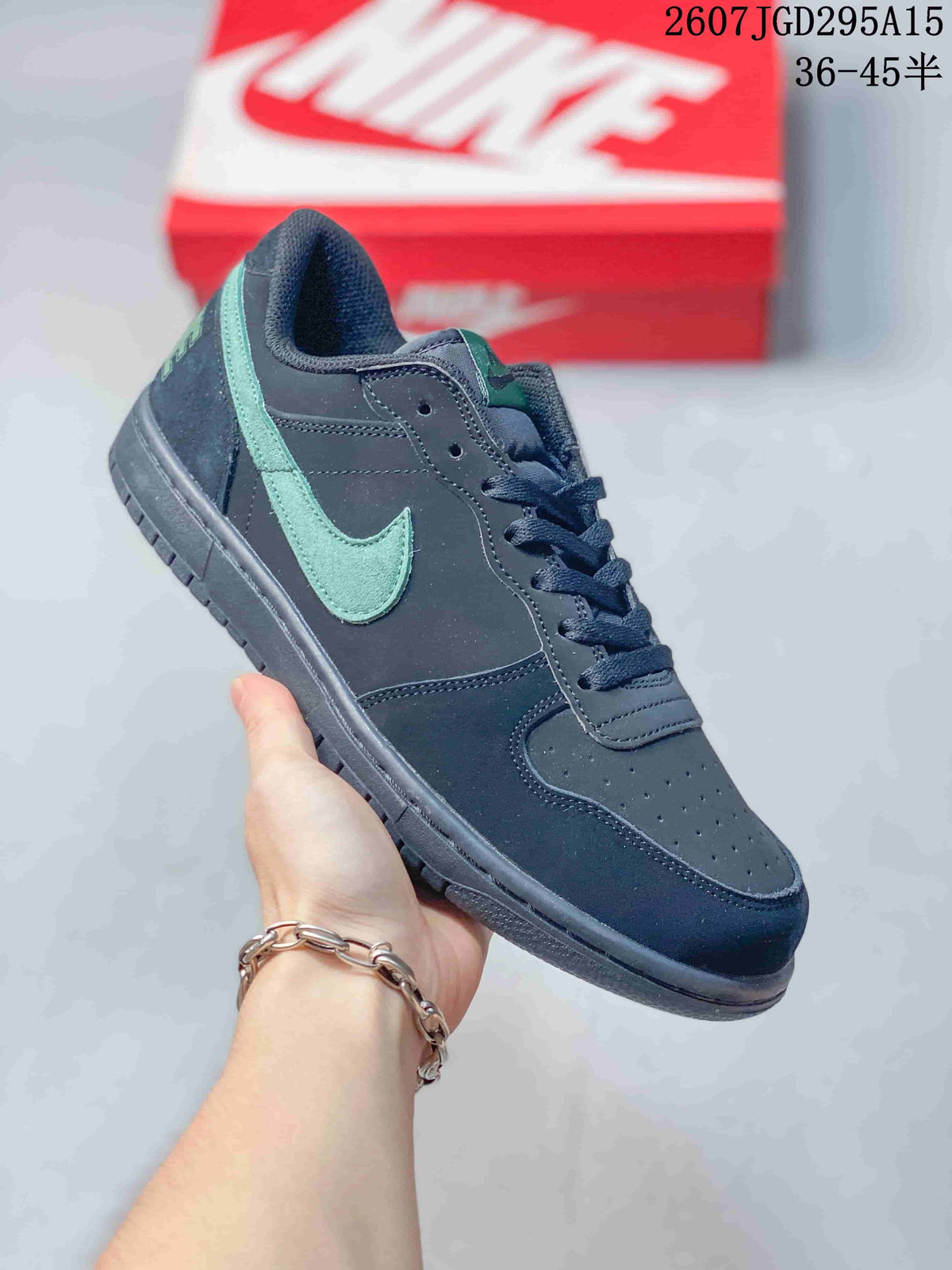 Nike SB Dunk Low Pro Sneakers Black Mint 2607TGD295A15