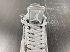 Jordan Air Jordan 4 WMNS Frozen Moments Silver Sneakers AQ9129-001