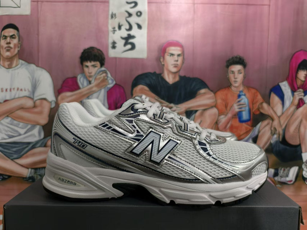 New Balance 530 Silver Sneakers