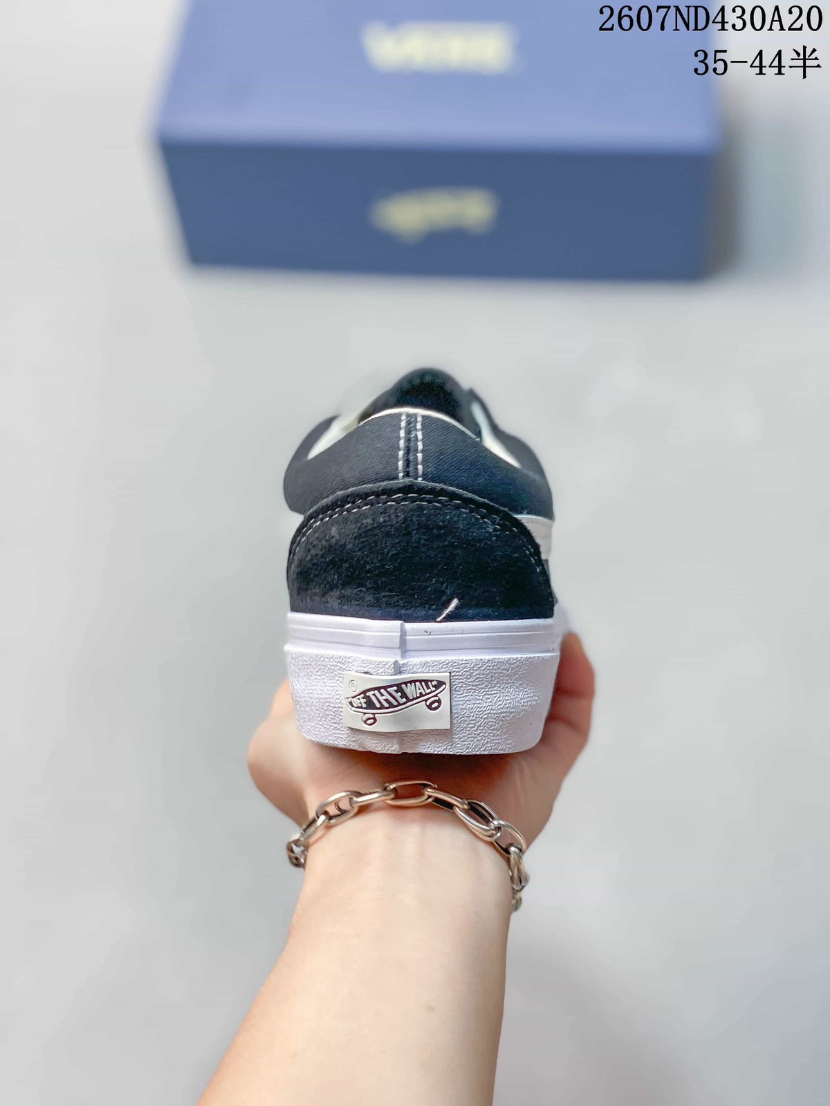 Vans Old Skool 36 Sneakers Black and White