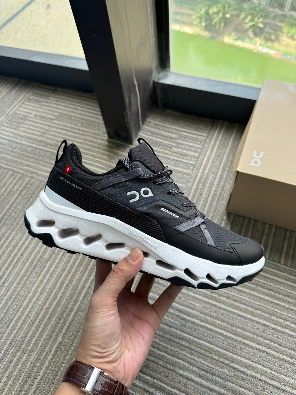 On Running AP-9 Black and White Sneakers