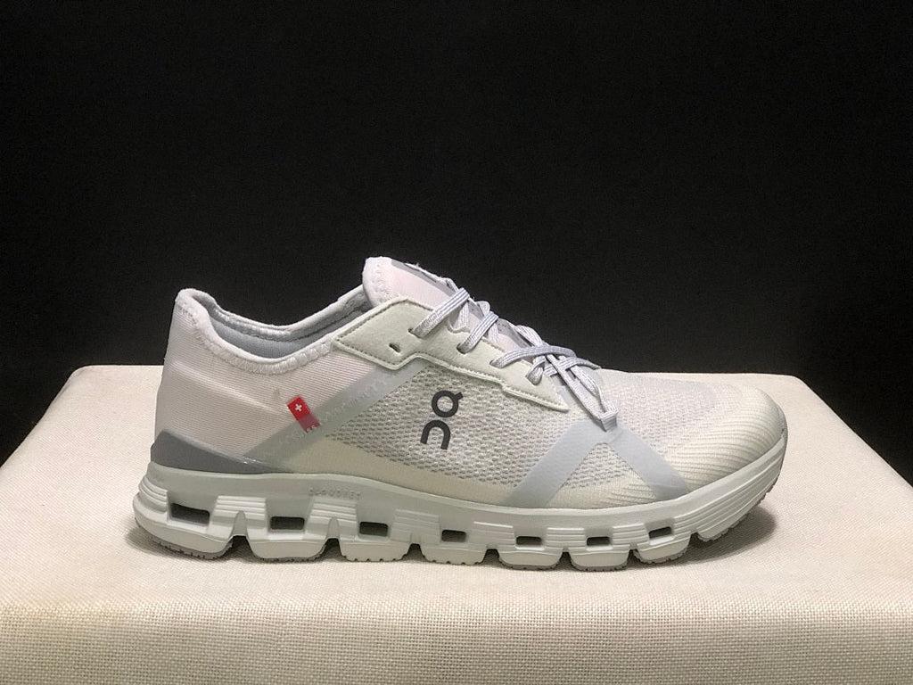 On Cloud X 4 AD Sneakers in Wolf/Alloy Light Gray