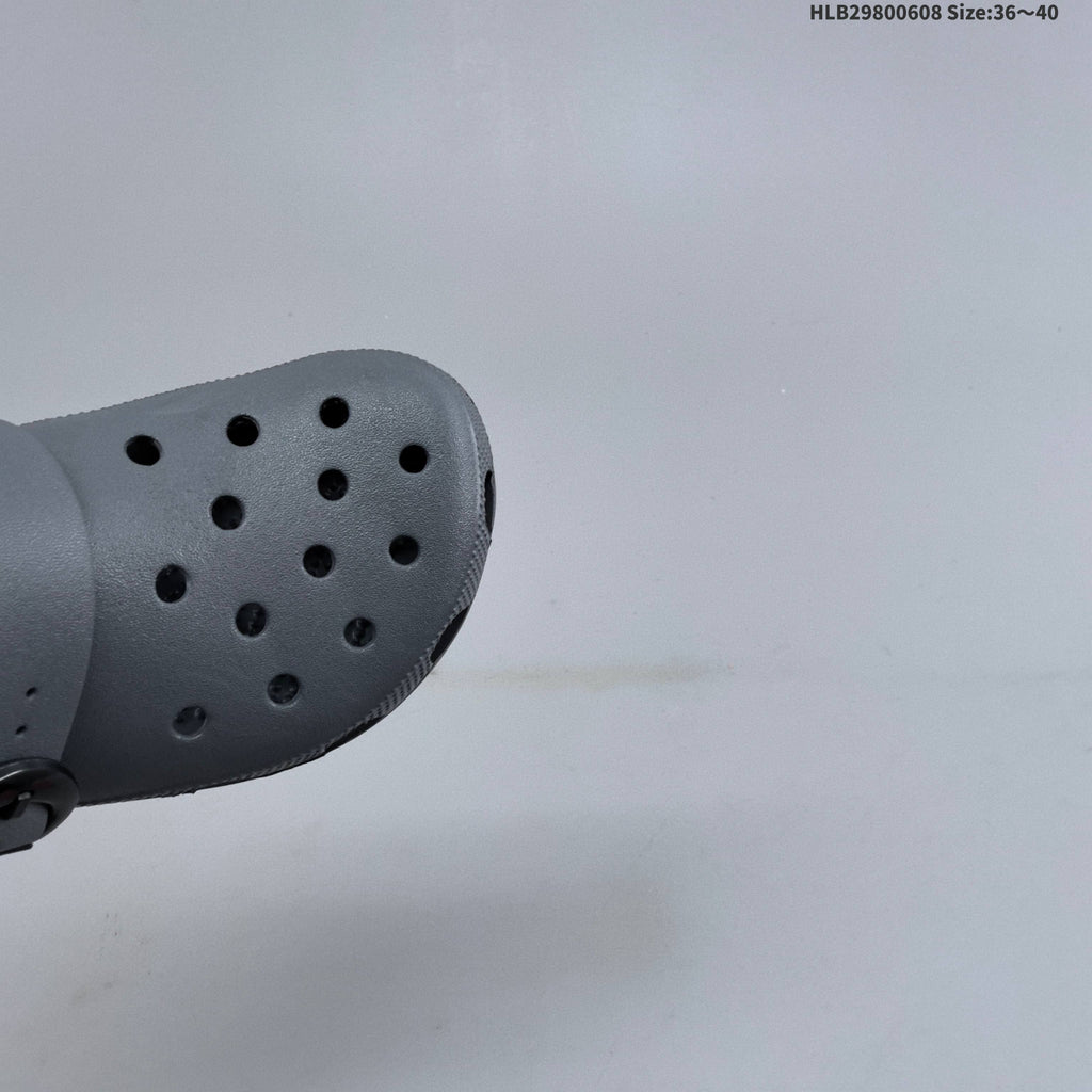 Crocs Classic Clog in Charcoal Gray