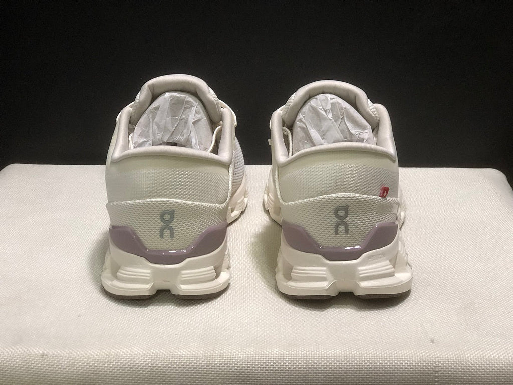 On Cloud X 4 Ivory Running Sneakers