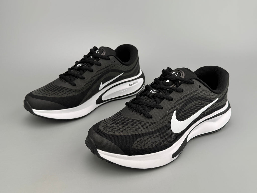 Nike Journey Run Black and White Running Shoes FN0228-001