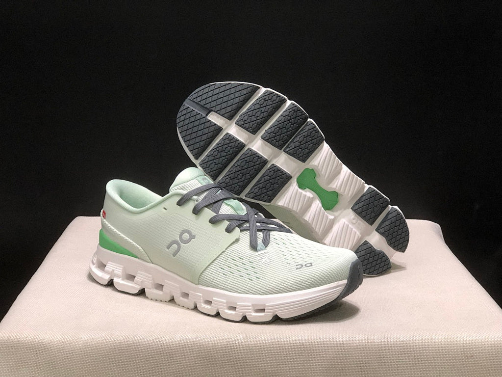 On Cloud X 4 Sneakers in Mint Green