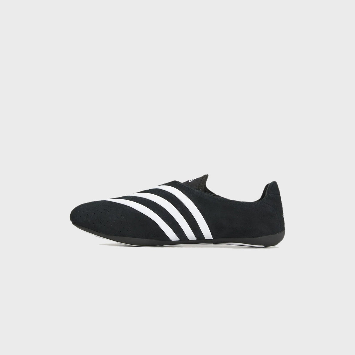 adidas x Pharrell Williams Vario Flat Earther - Black / White