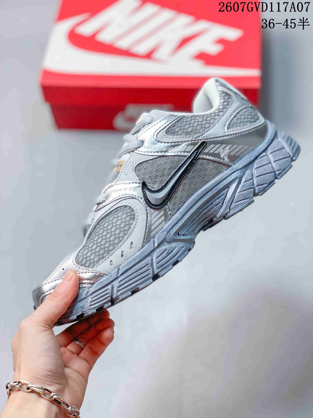 Nike V5 RNR Silver Gray Running Sneakers 2607GVD117A07