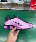 Nike Shox R4 Black and Pink Sneakers