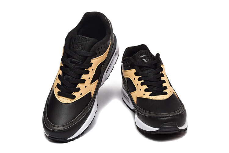 Nike Air Max Sneaker in Black and Tan