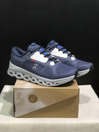 On Cloudstratus 3 Running Shoes in Navy Blue
