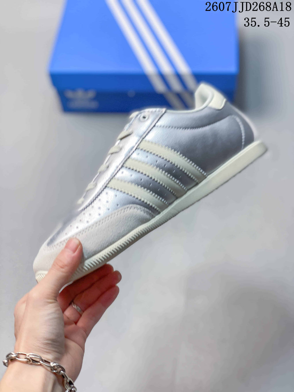 adidas Changle Low-Top Sneakers Silver White KJ3962